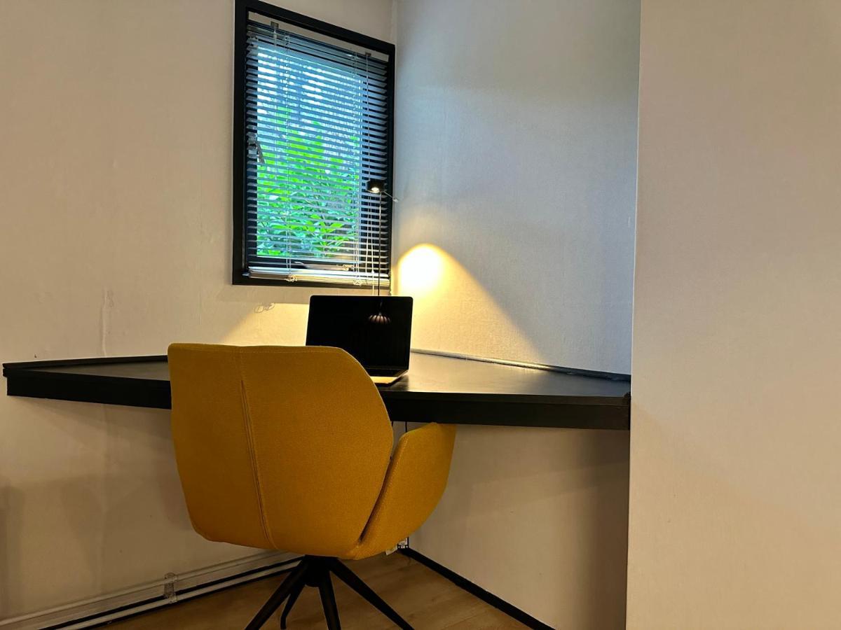 Gezellig Chalet Met 2 Slaapkamers Aan Bosrand Erm Zewnętrze zdjęcie