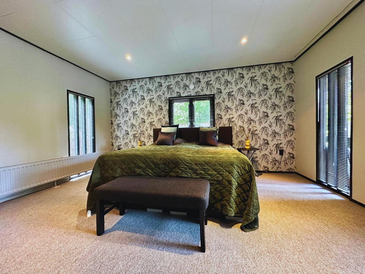 Gezellig Chalet Met 2 Slaapkamers Aan Bosrand Erm Zewnętrze zdjęcie