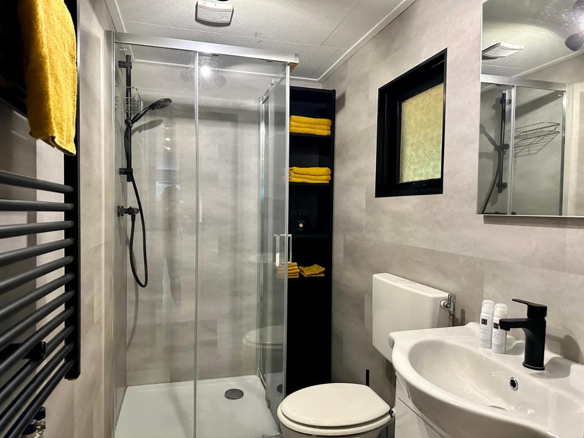 Gezellig Chalet Met 2 Slaapkamers Aan Bosrand Erm Zewnętrze zdjęcie